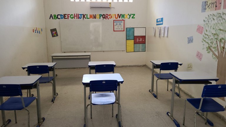 sala de aula pronta para a realização das provas.jpeg sala de aula pronta para a realização das provas.jpeg