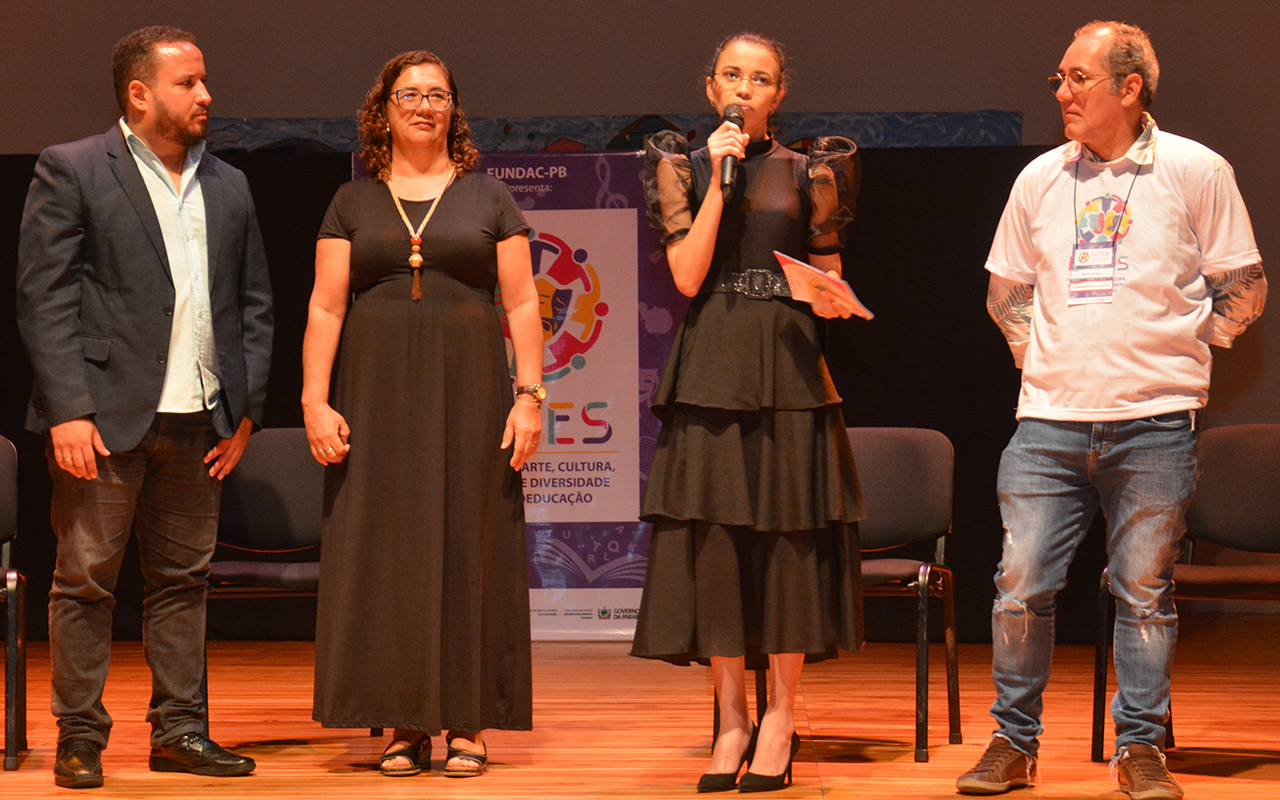 fundac une socioeducandos festival e lanca documento de orientacoes socioeducativas (4).jpg