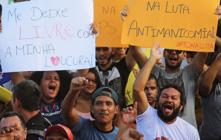 RicardoPuppe_Marcha-Luta-Antimanicomial-8.jpg