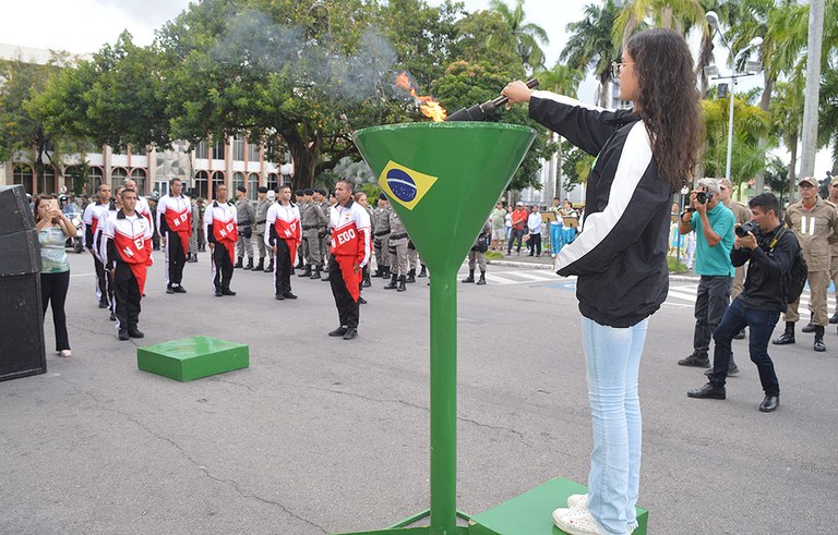 ligia na abertura da semana patria_foto walter rafael (5).JPG