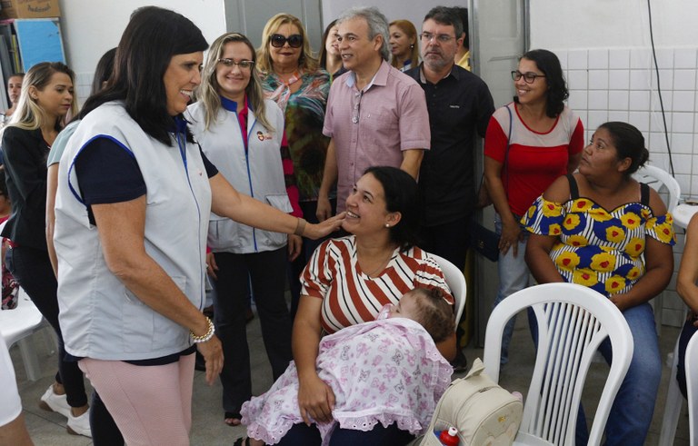 vice gov ligia rede cuidar em esperanca foto junior fernandes (7).jpg