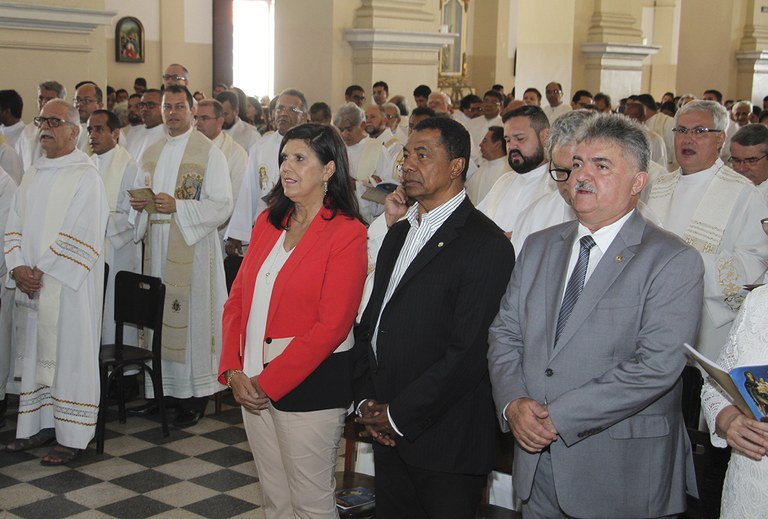 05_08_19 ligia feliciano representou o governador na missa de joao pessoa_foto francisco franca (5).JPG