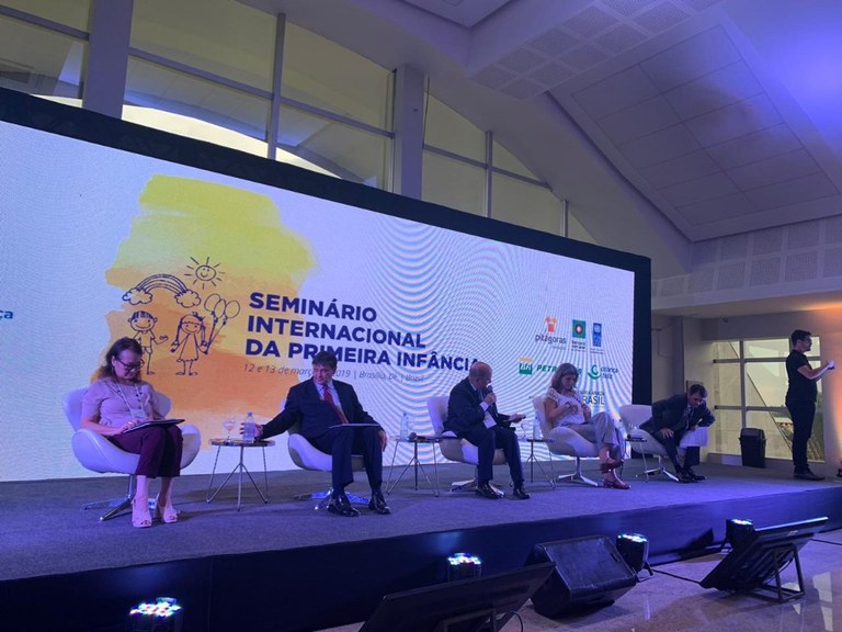 Lígia Feliciano_Seminário Internacional da Primeira Infância 3.jpg Lígia Feliciano_Seminário Internacional da Primeira Infância 3.jpg