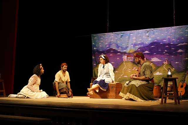 28.03.19 - vice-governadora-mostra de teatro (4)portal.jpg